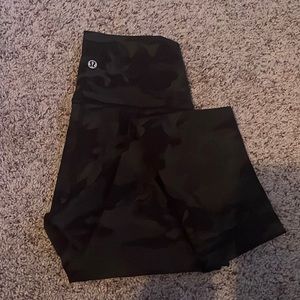 lululemon capri leggings